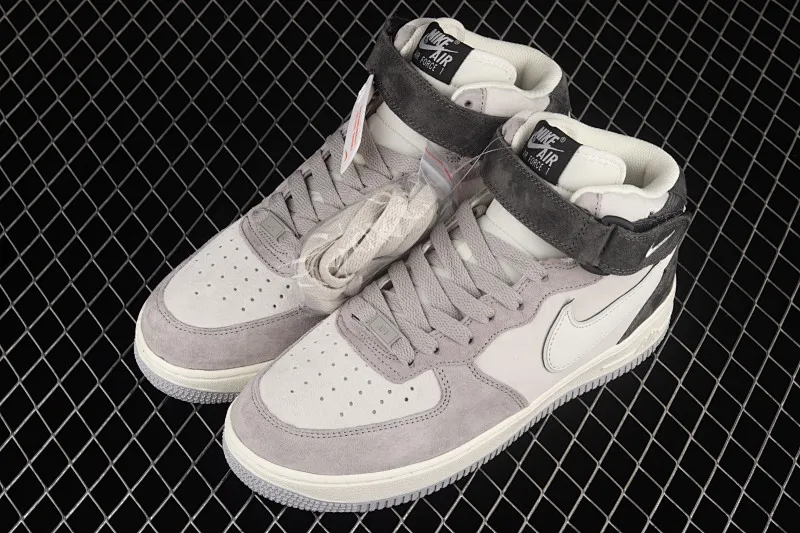 All categories Nk Air Force 1 Air Force series Nk Air Force 1 Mid Air Force mid-top Nk Air Force 1'07 Mid beige gray and black color Air Force 1 mid-top casual sneakers DG9158-616